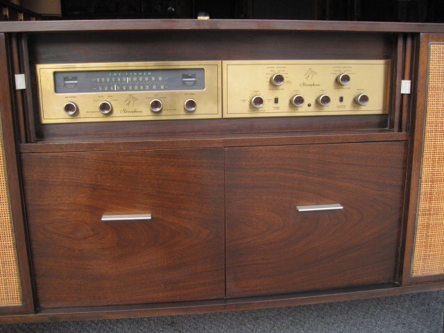 fisher executive III console photo